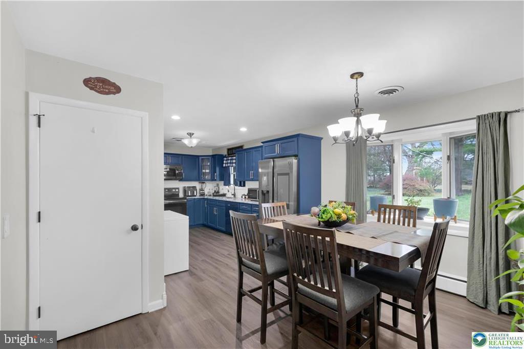 PARKSIDE COURTS - Residential