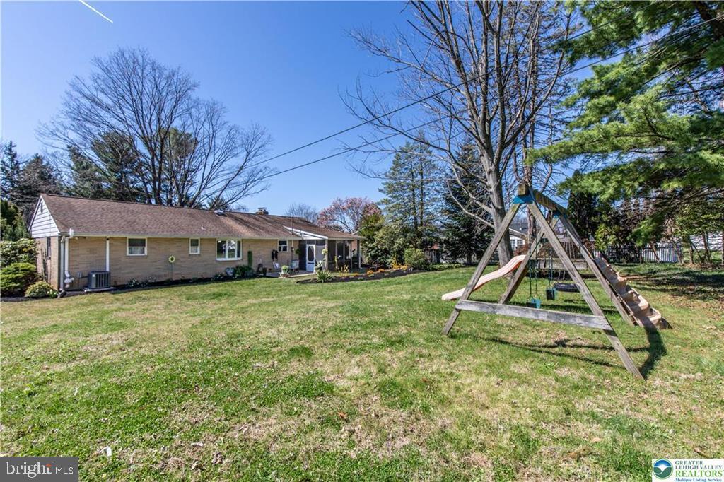 PARKSIDE COURTS - Residential
