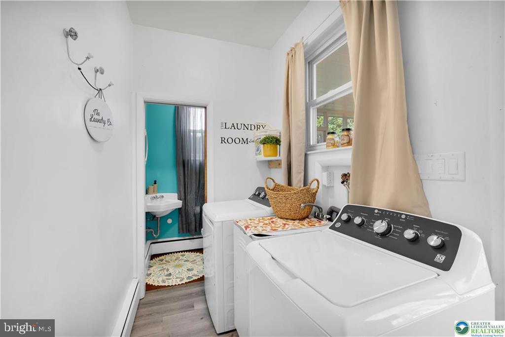 PARKSIDE COURTS - Residential