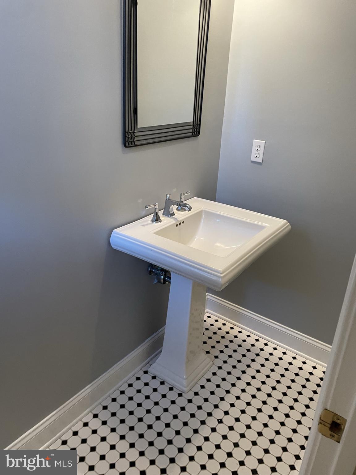 CANTON - Residential Lease