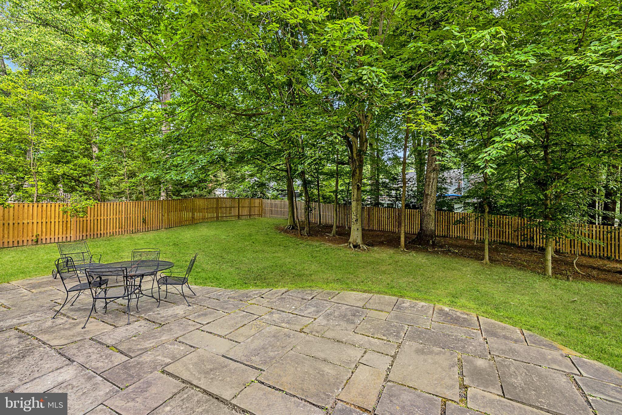 RIVER FALLS - Residential