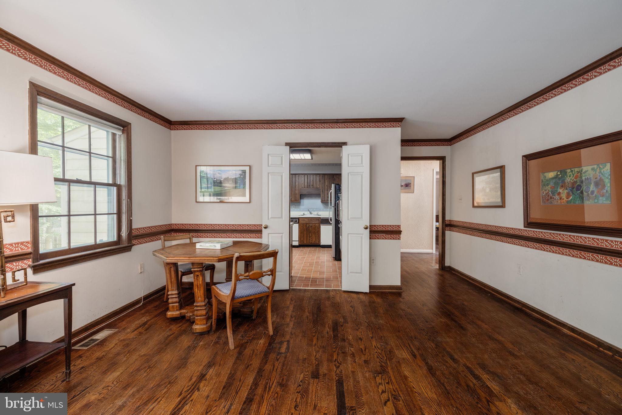 RIVER FALLS - Residential