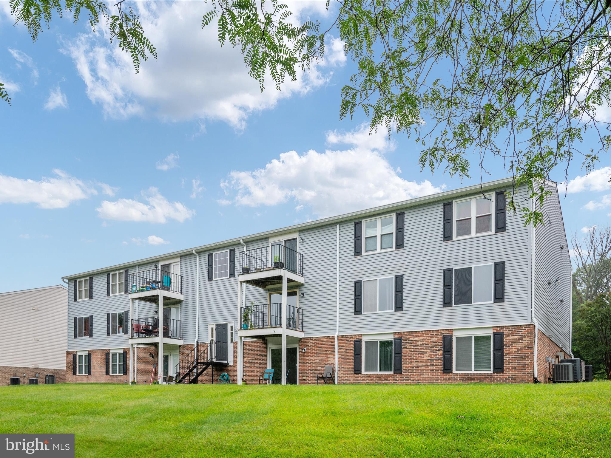 CHESTERFIELD GARDEN CONDOMINIUM - Residential