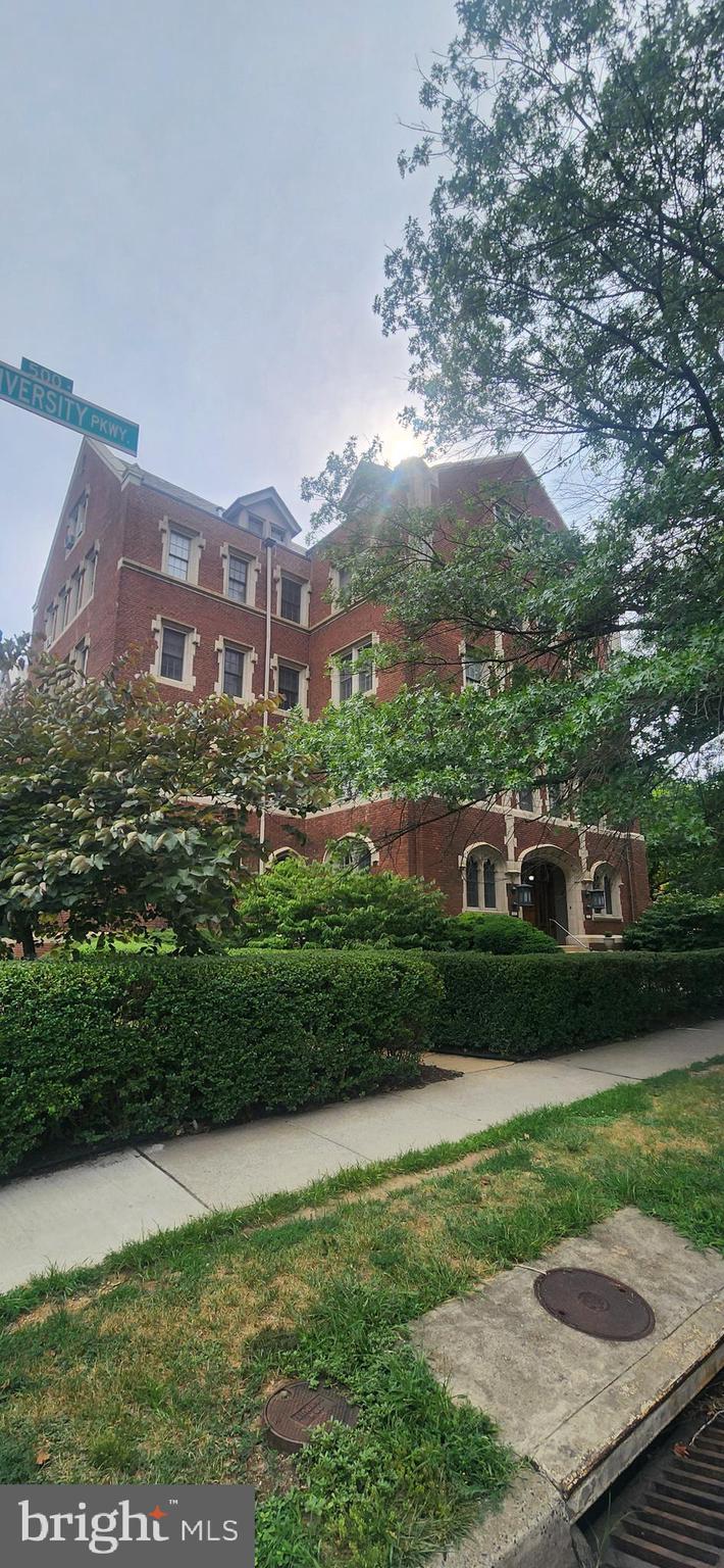 501 W UNIVERSITY PARKWAY C3