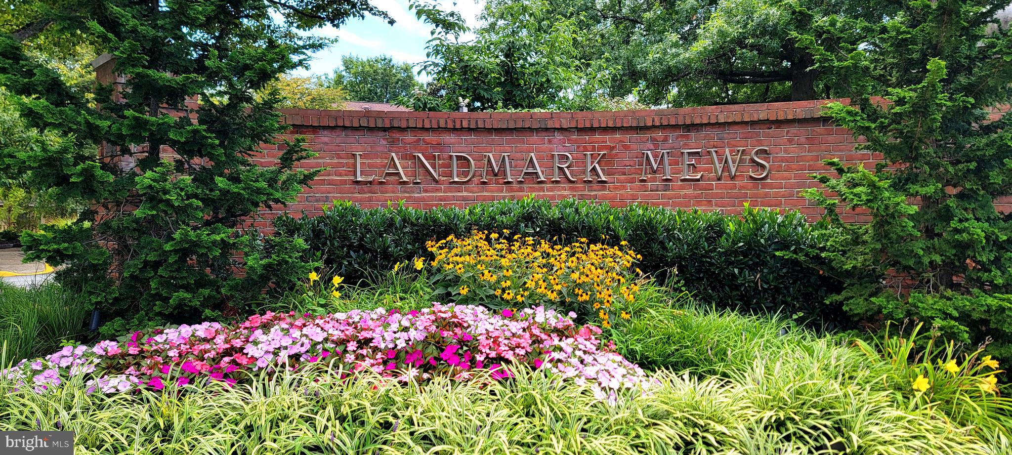 LANDMARK MEWS - Residential