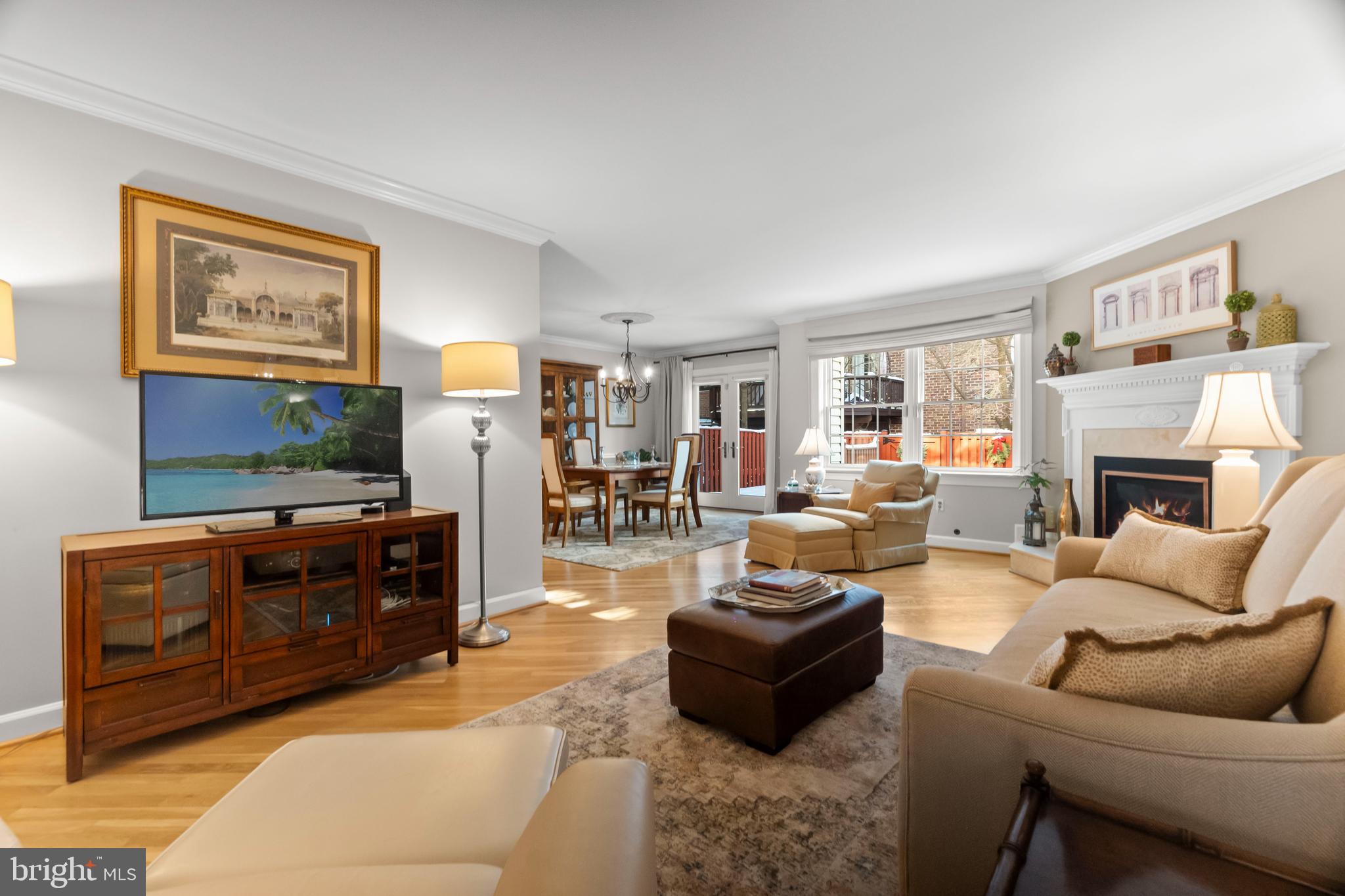 LANDMARK MEWS - Residential