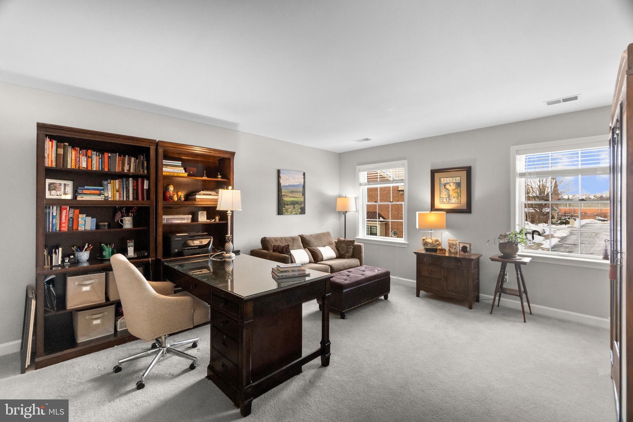 LANDMARK MEWS - Residential