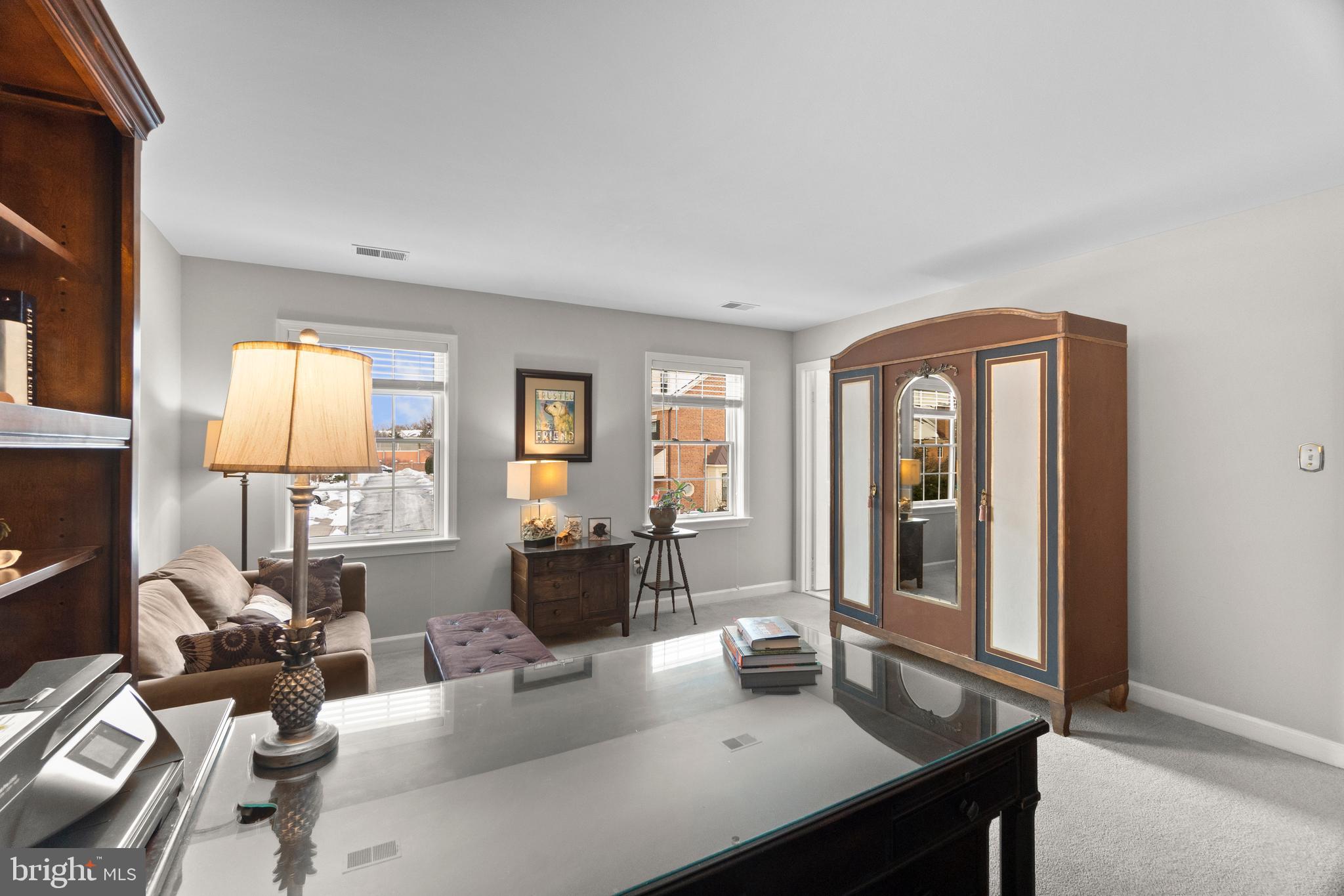 LANDMARK MEWS - Residential