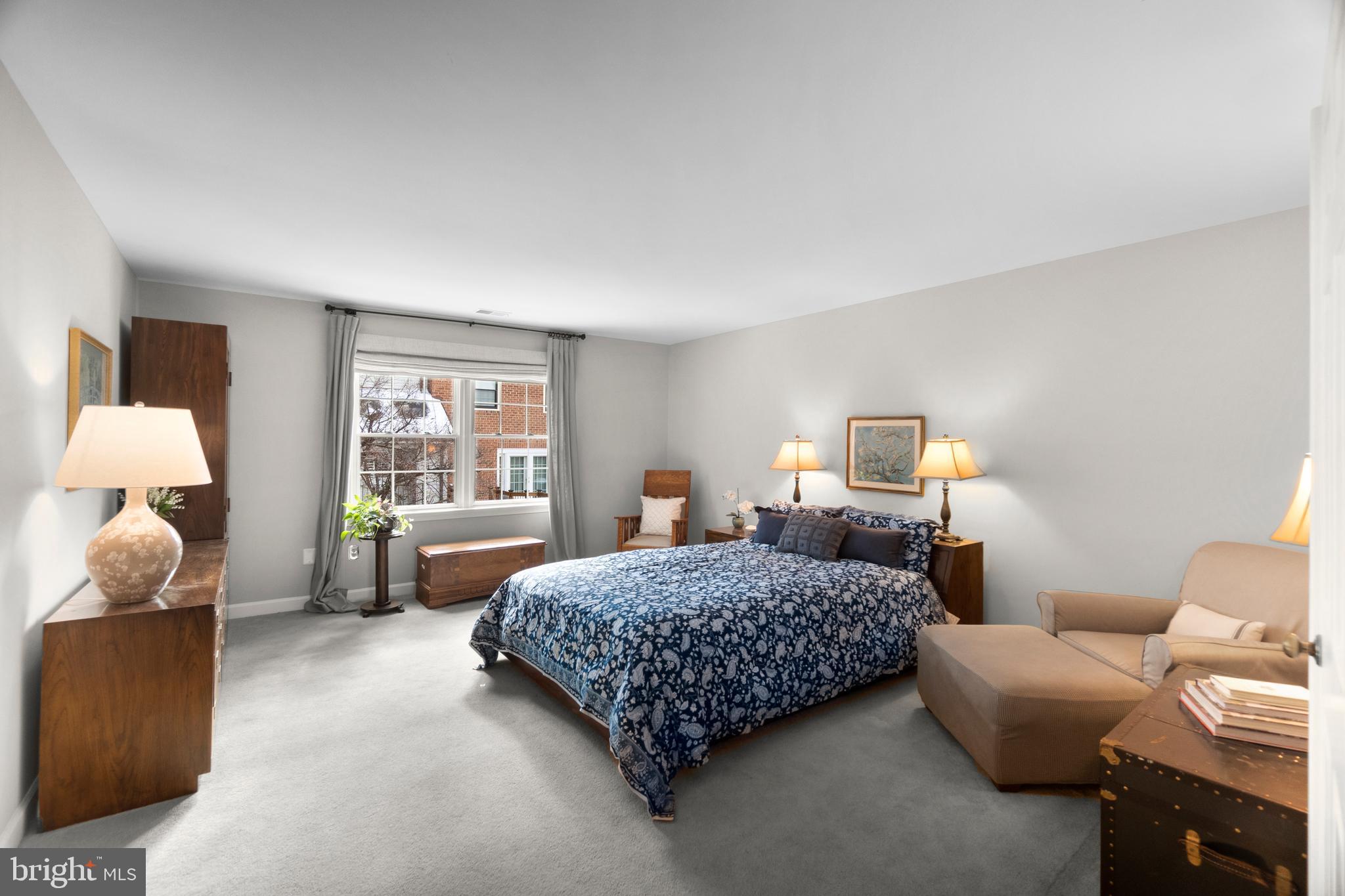 LANDMARK MEWS - Residential