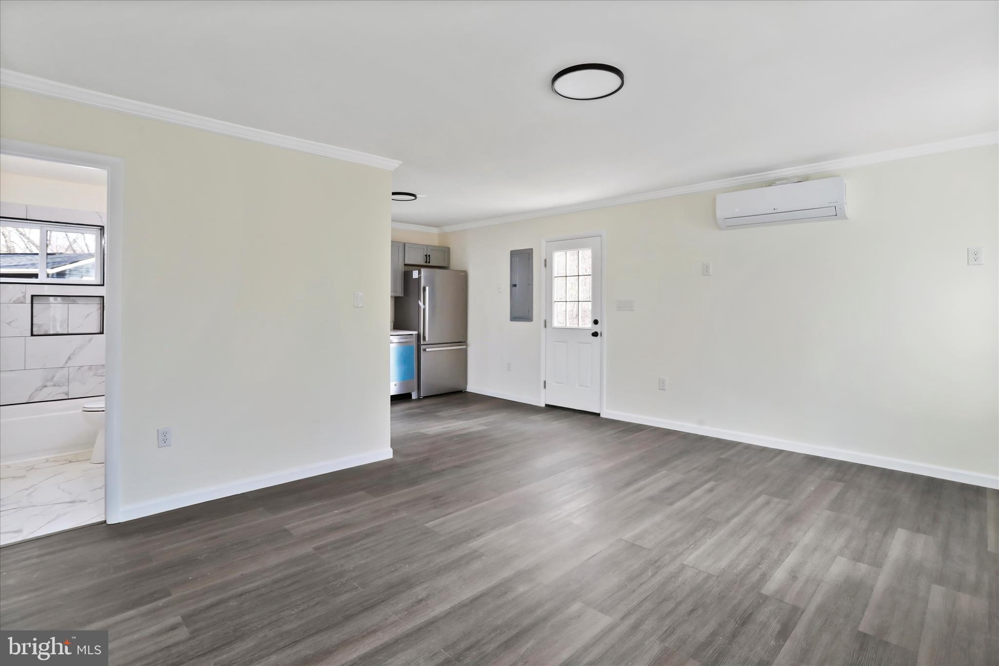 ROYAL VIEW ESTATES - Residential