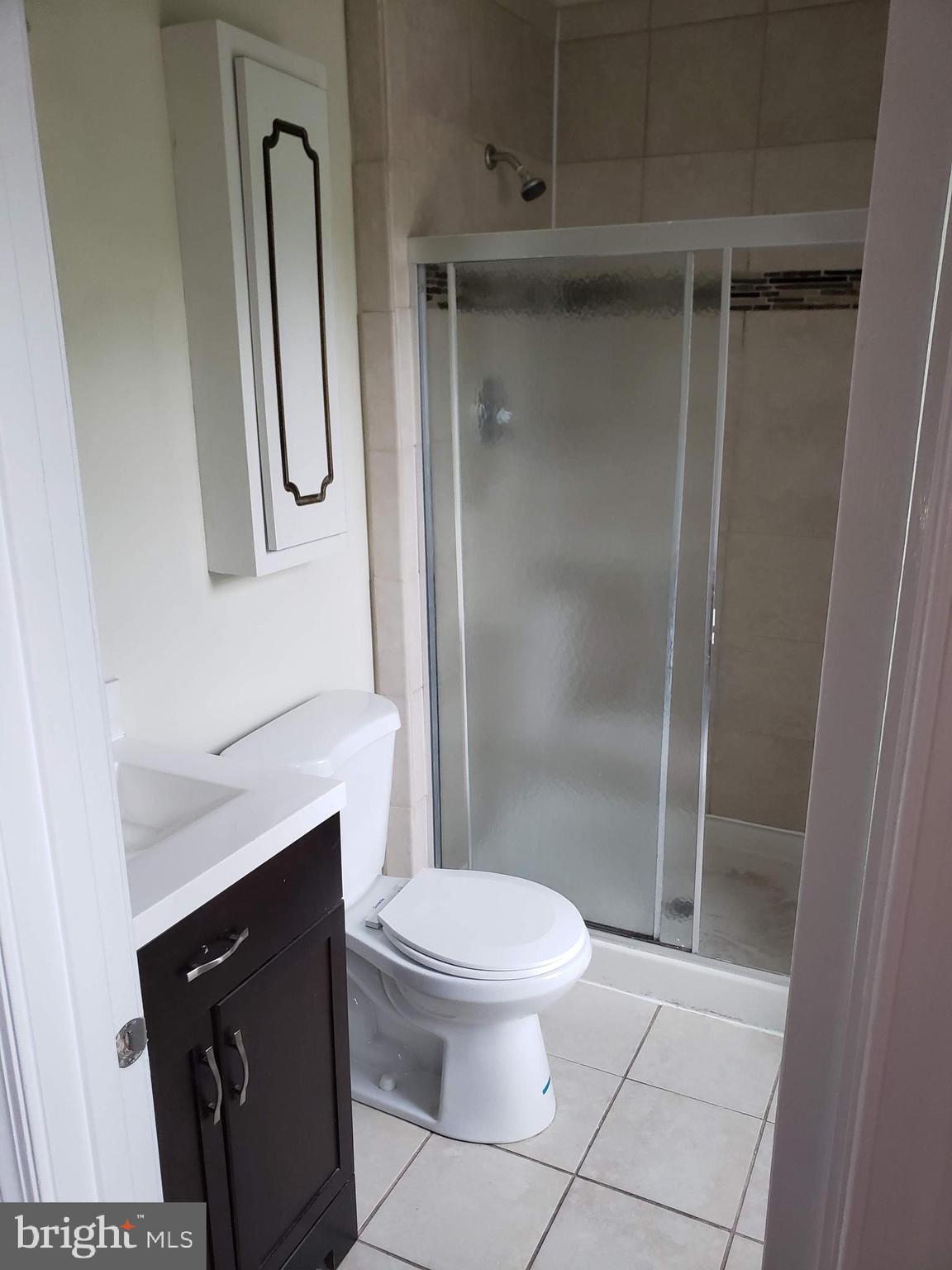 BURKE STATION SQUARE - Residential Lease