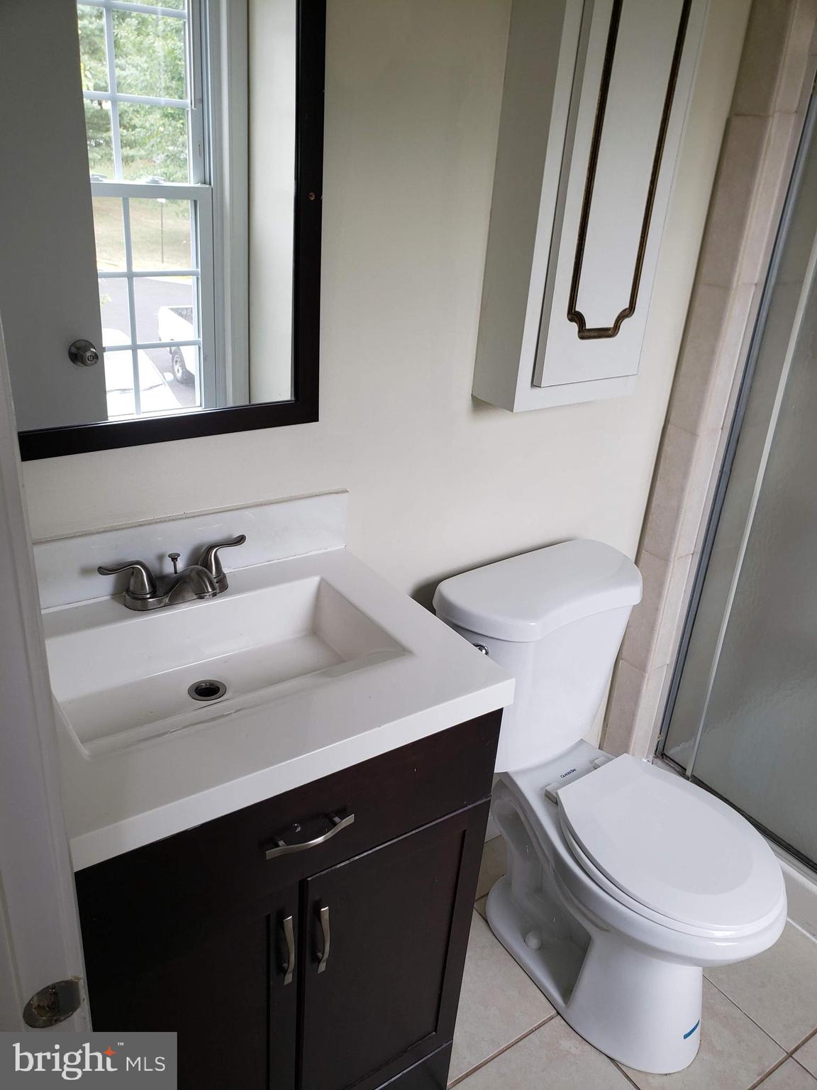 BURKE STATION SQUARE - Residential Lease