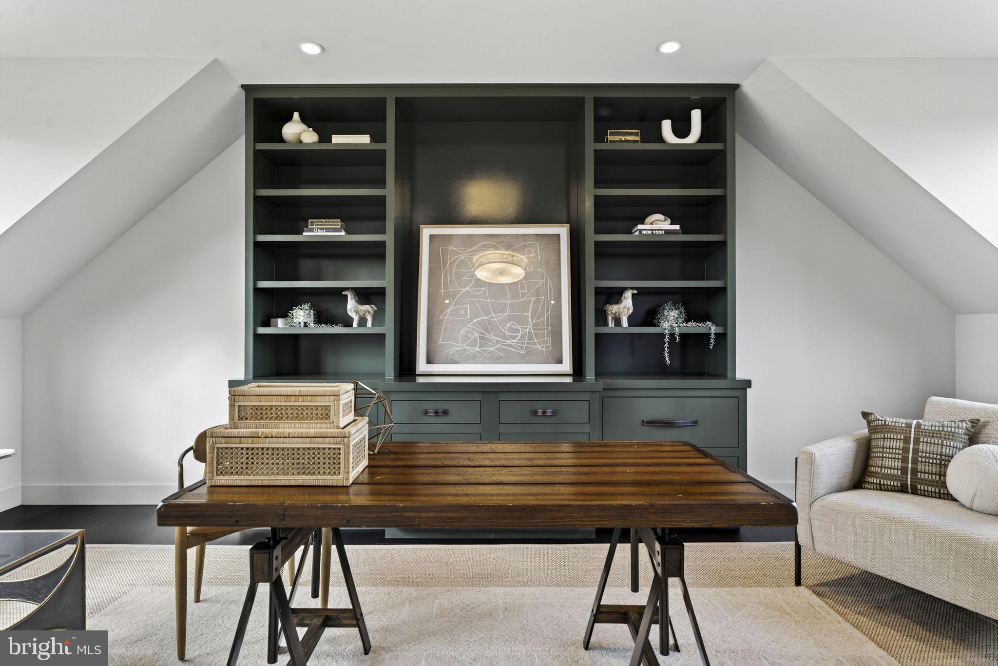 RESIDENCES AT SALAMANDER - Residential