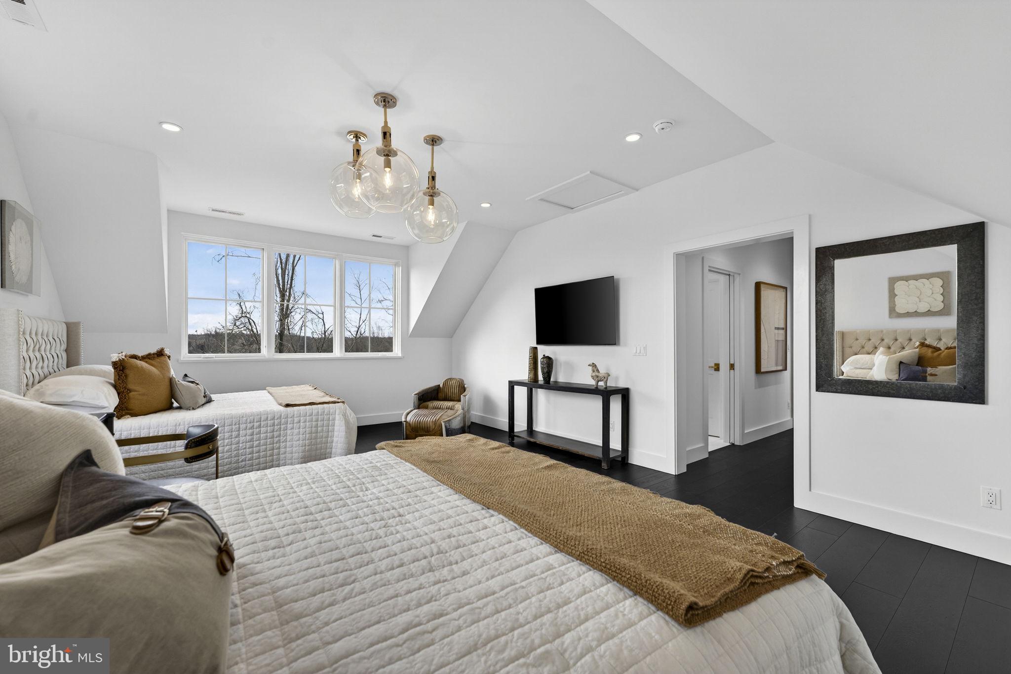 RESIDENCES AT SALAMANDER - Residential