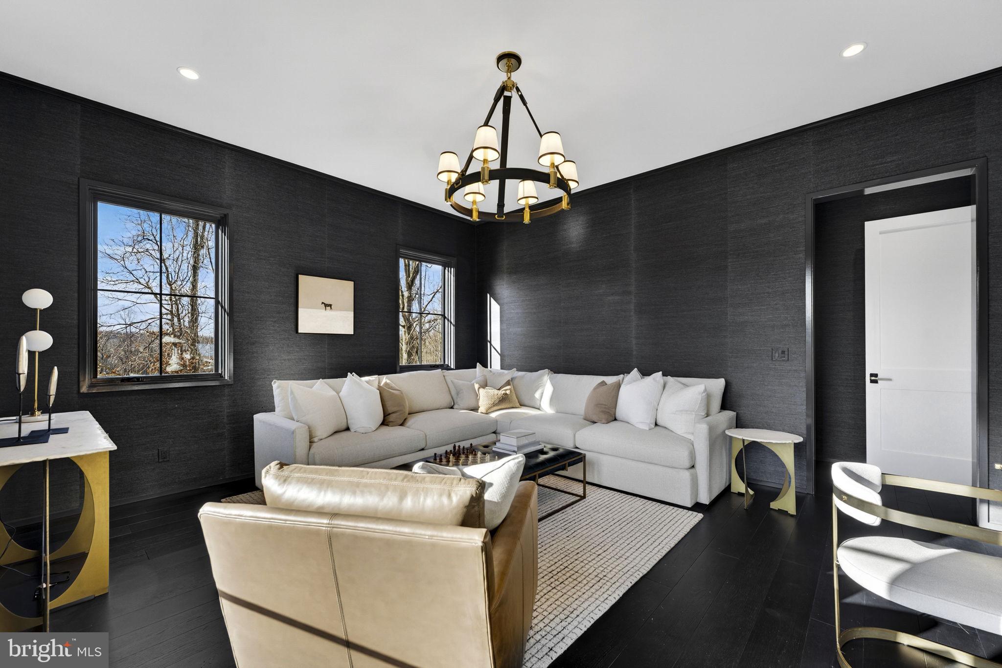 RESIDENCES AT SALAMANDER - Residential