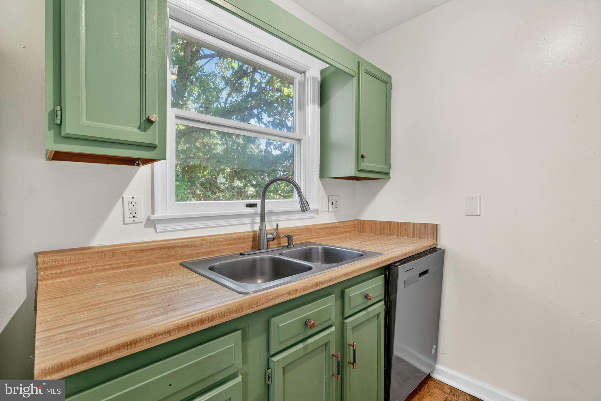 WARREN PARK - Residential