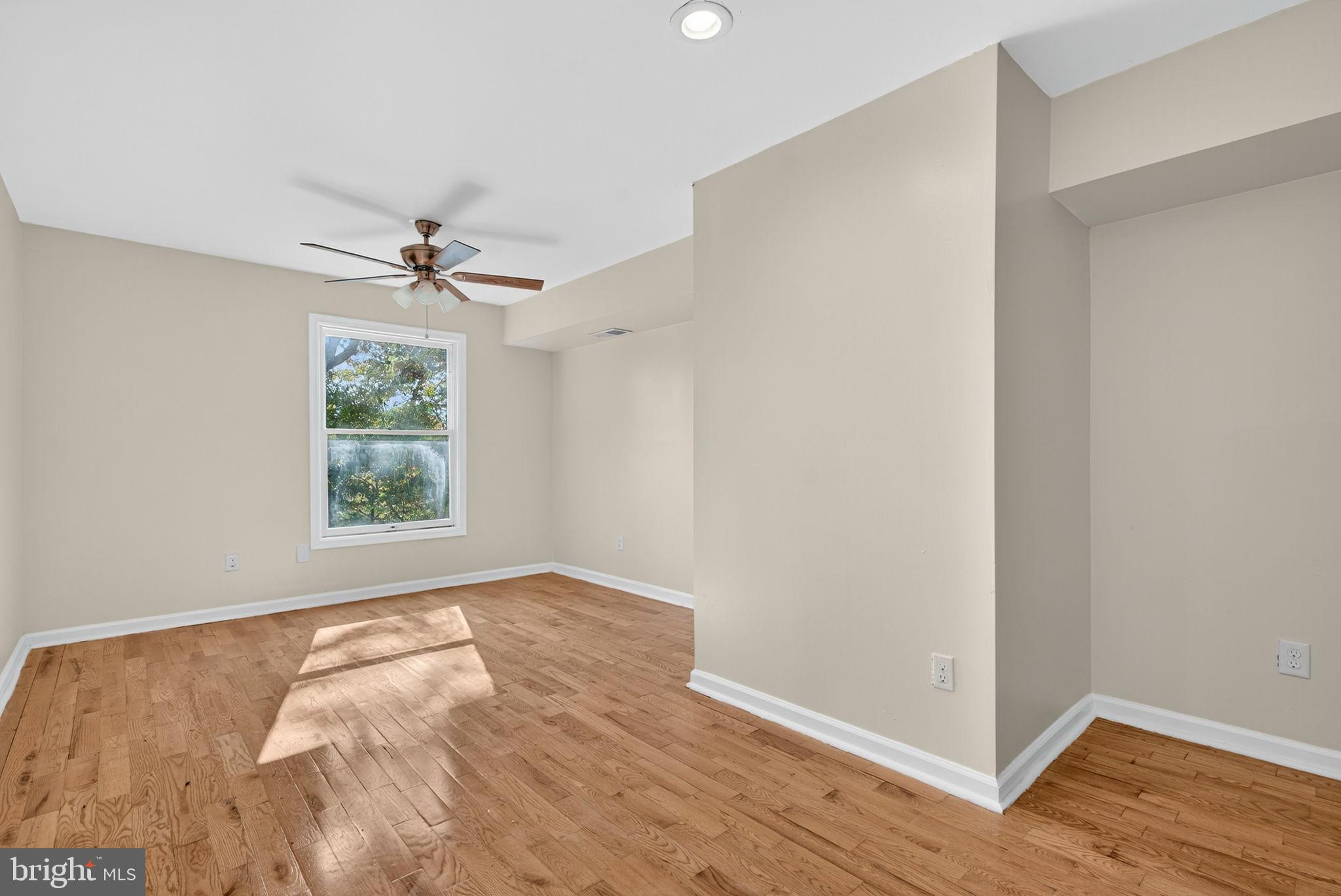 WARREN PARK - Residential