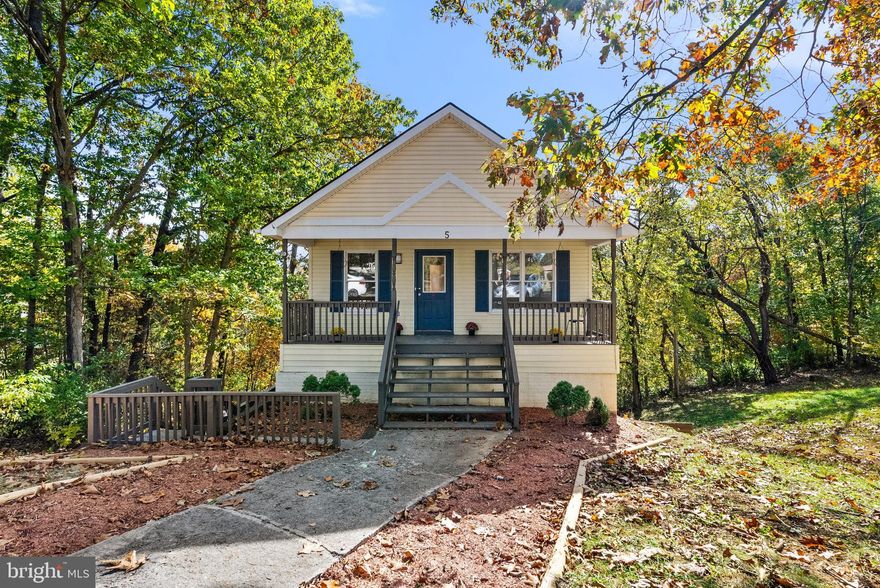 Renovated home in truly move-in condition. The main level features beautiful hardwood floors and the ease of one-level living. Freshly painted throughout the interior.  The finished lower level doubles your living space with a spacious rec room, bedroom, and full bath. Enjoy the peaceful setting with mountain views and a backyard bordering a creek. Located in a prime spot close to shops, schools, and major commuter routes. No HOA.  This is a must-see...view photos!