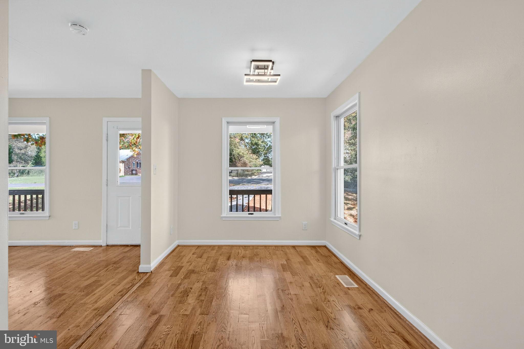 WARREN PARK - Residential