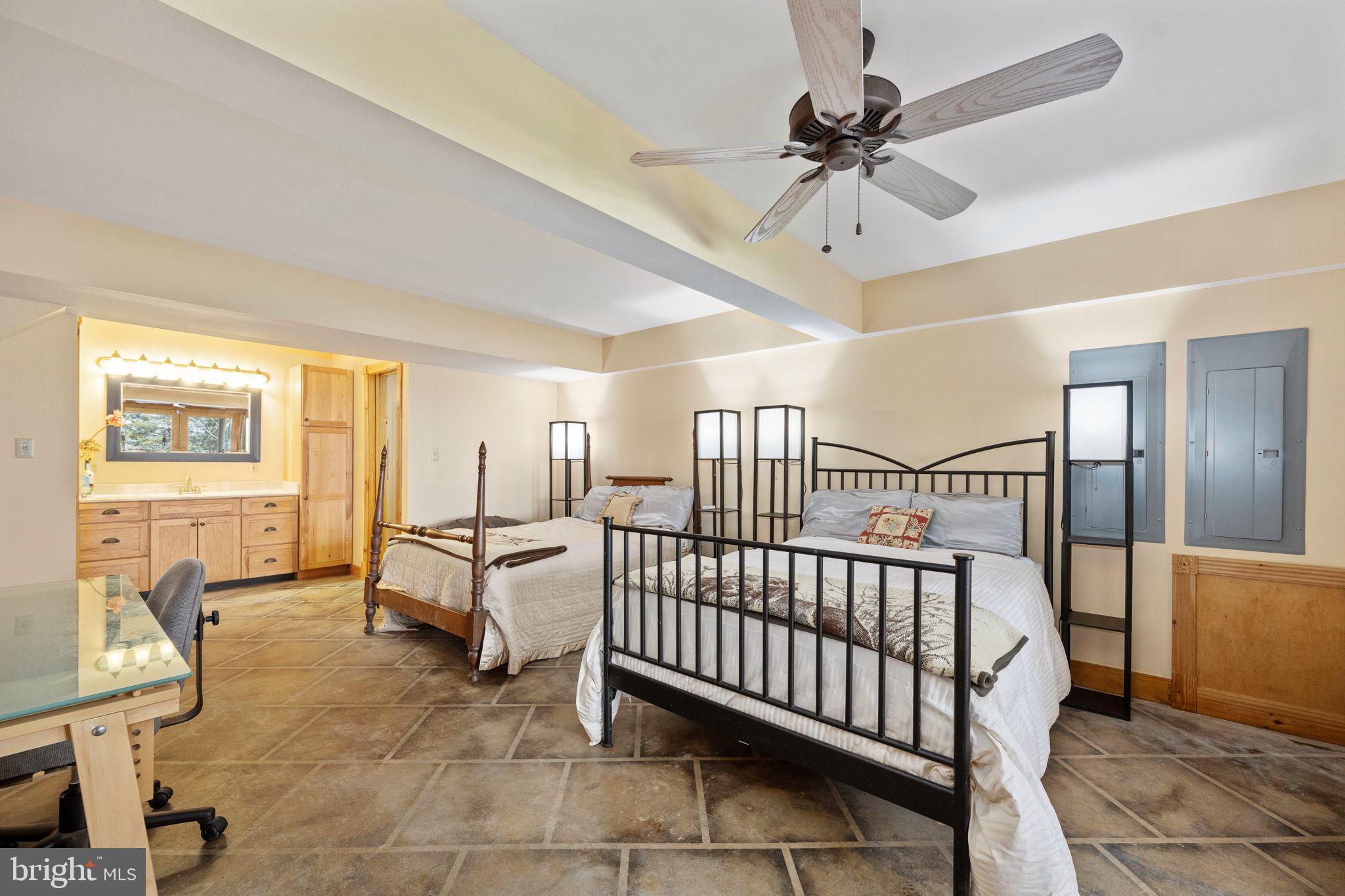 TARA WOODS - Residential