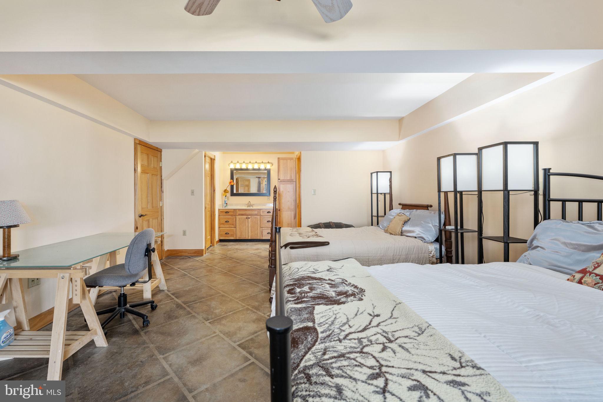 TARA WOODS - Residential