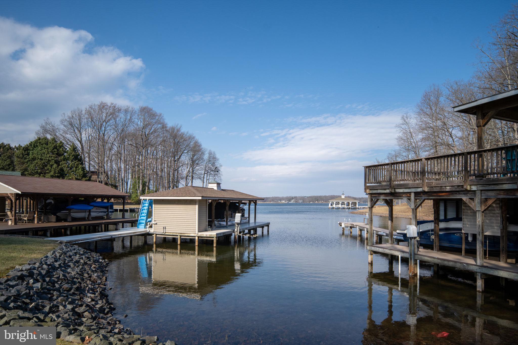 TARA WOODS - Residential