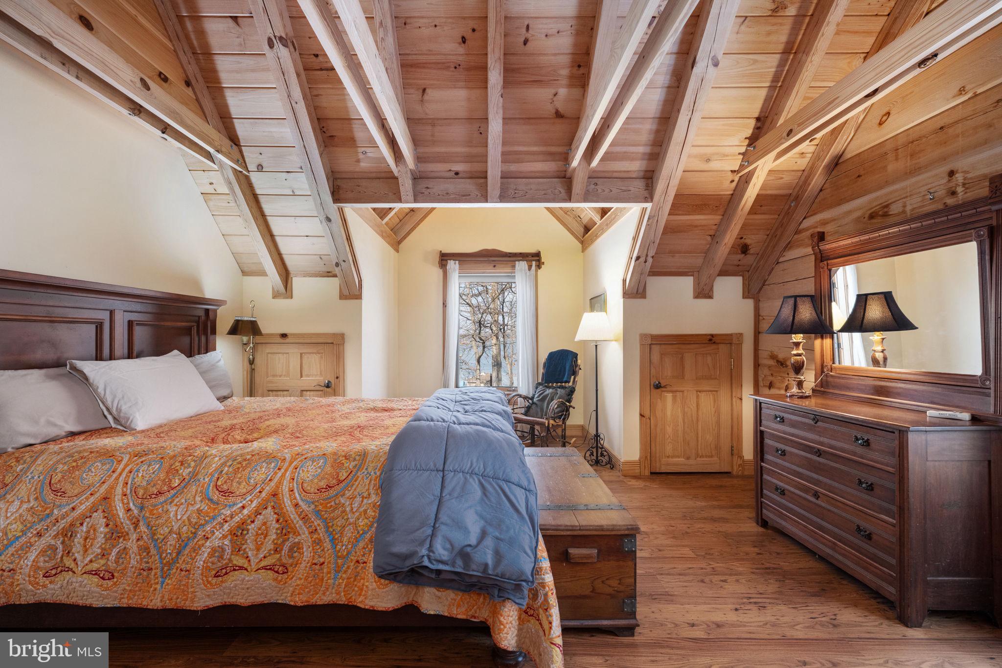 TARA WOODS - Residential