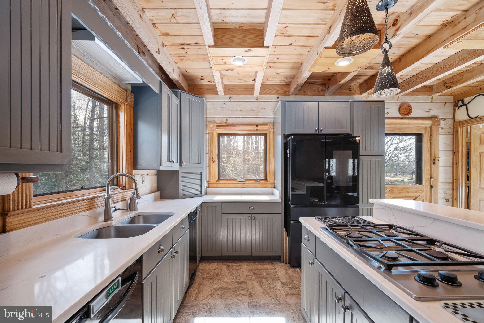 TARA WOODS - Residential