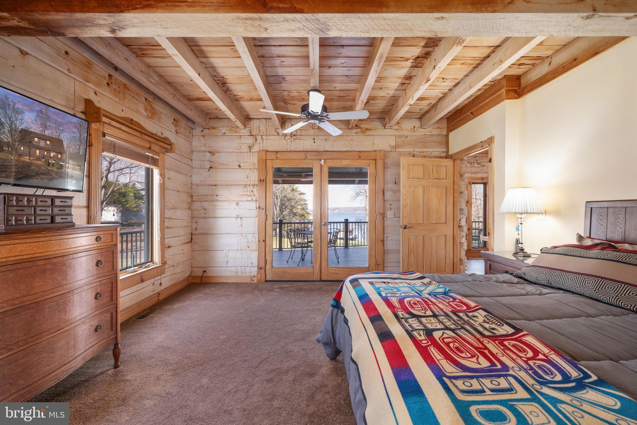 TARA WOODS - Residential