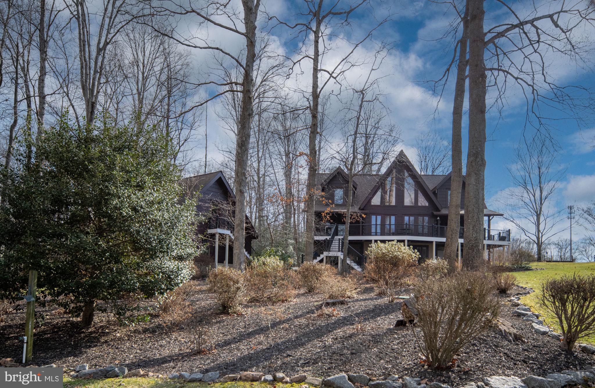 TARA WOODS - Residential