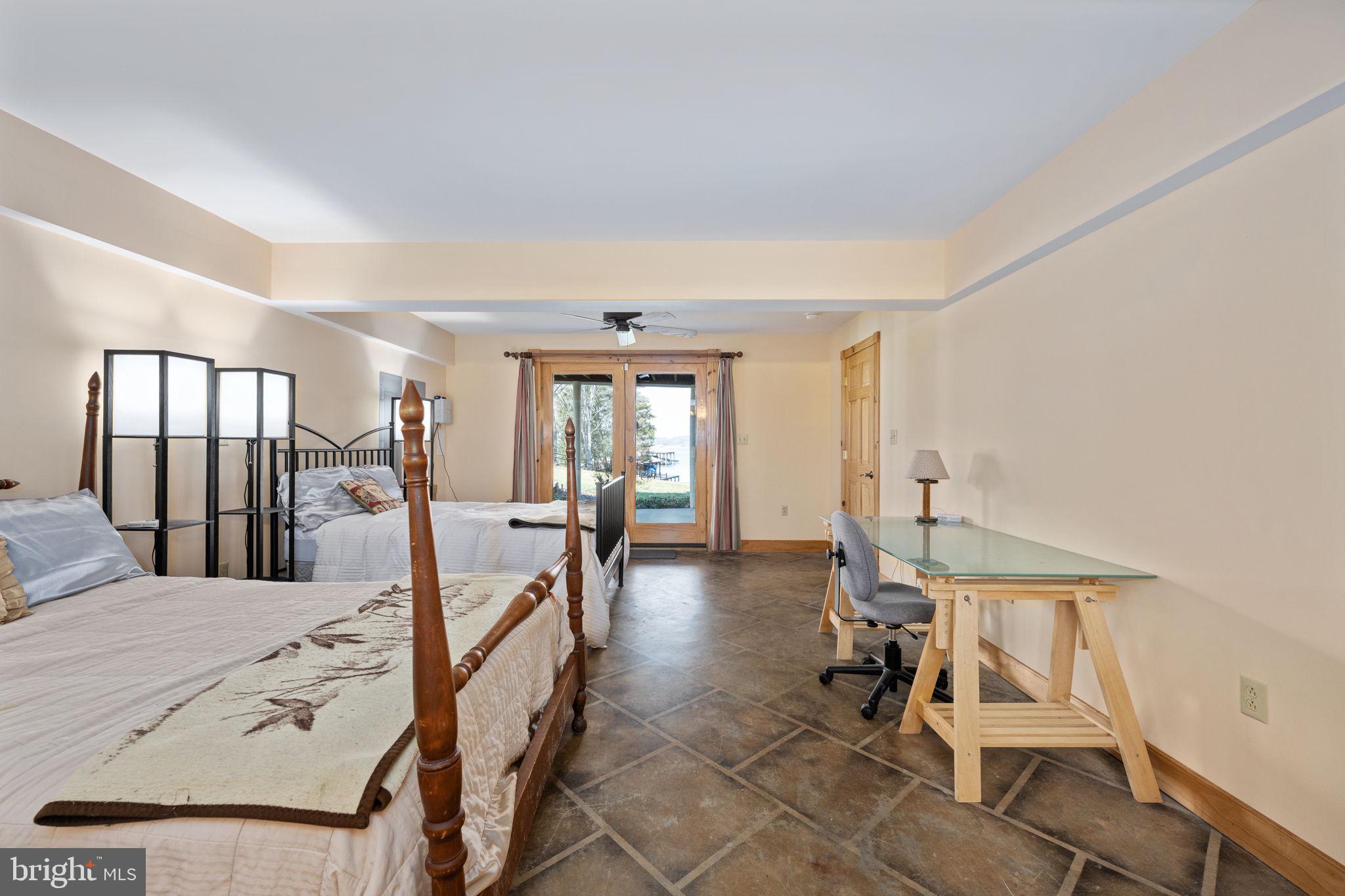 TARA WOODS - Residential