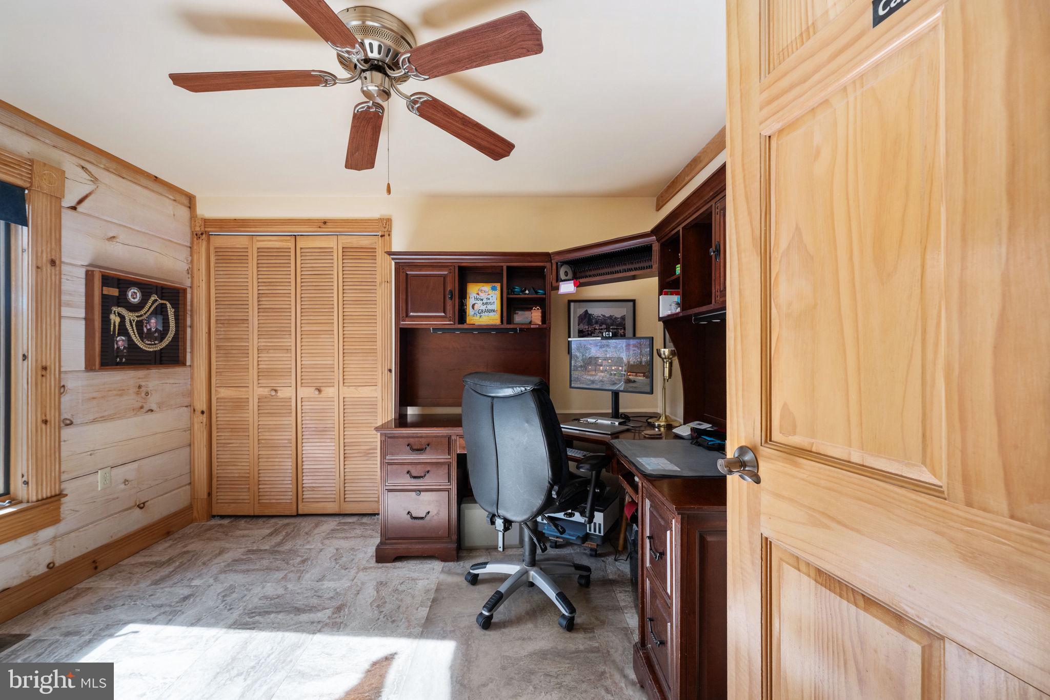 TARA WOODS - Residential