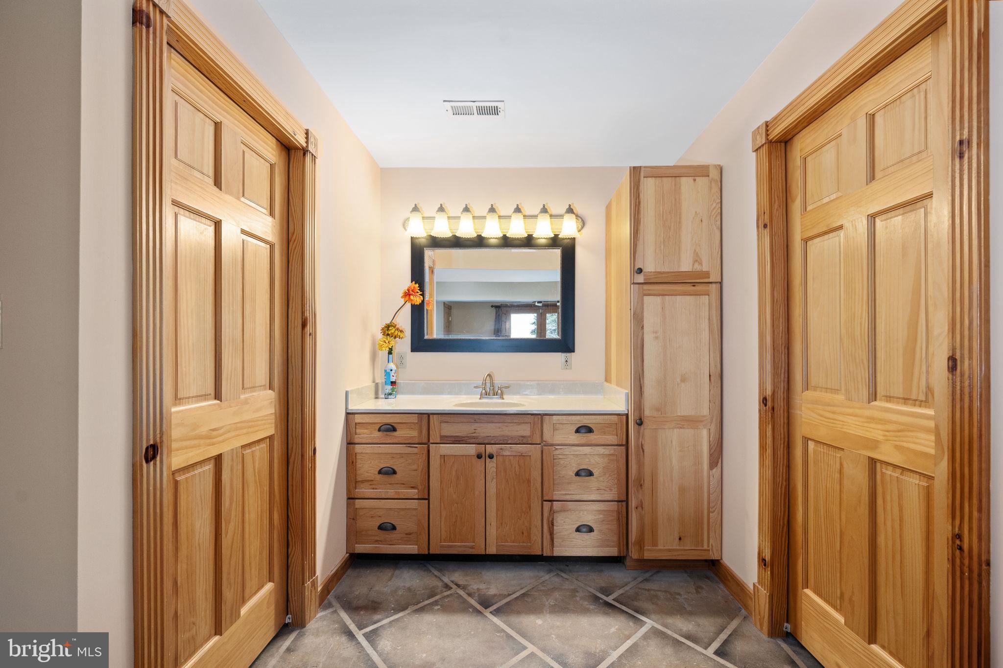 TARA WOODS - Residential