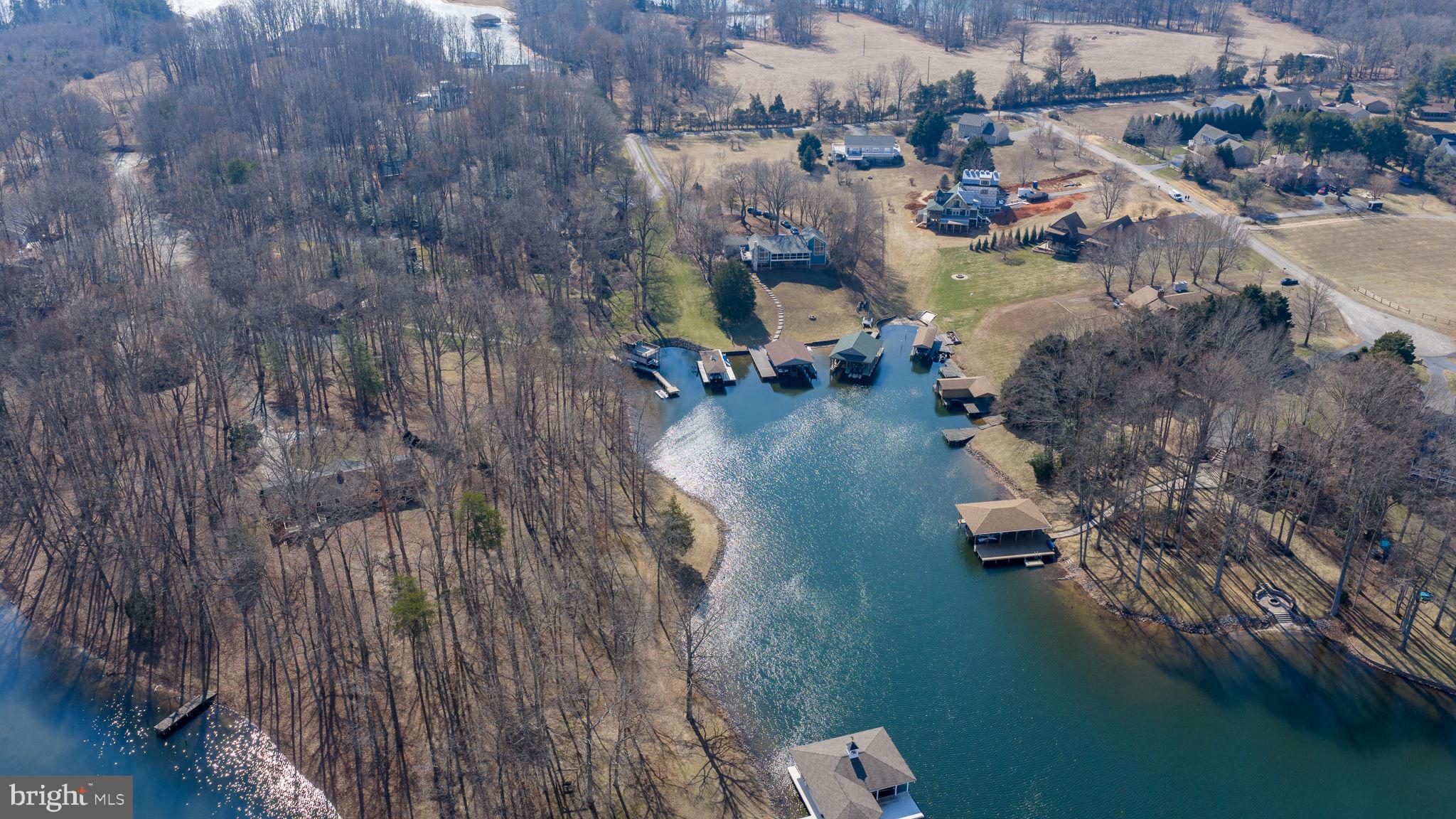 TARA WOODS - Residential