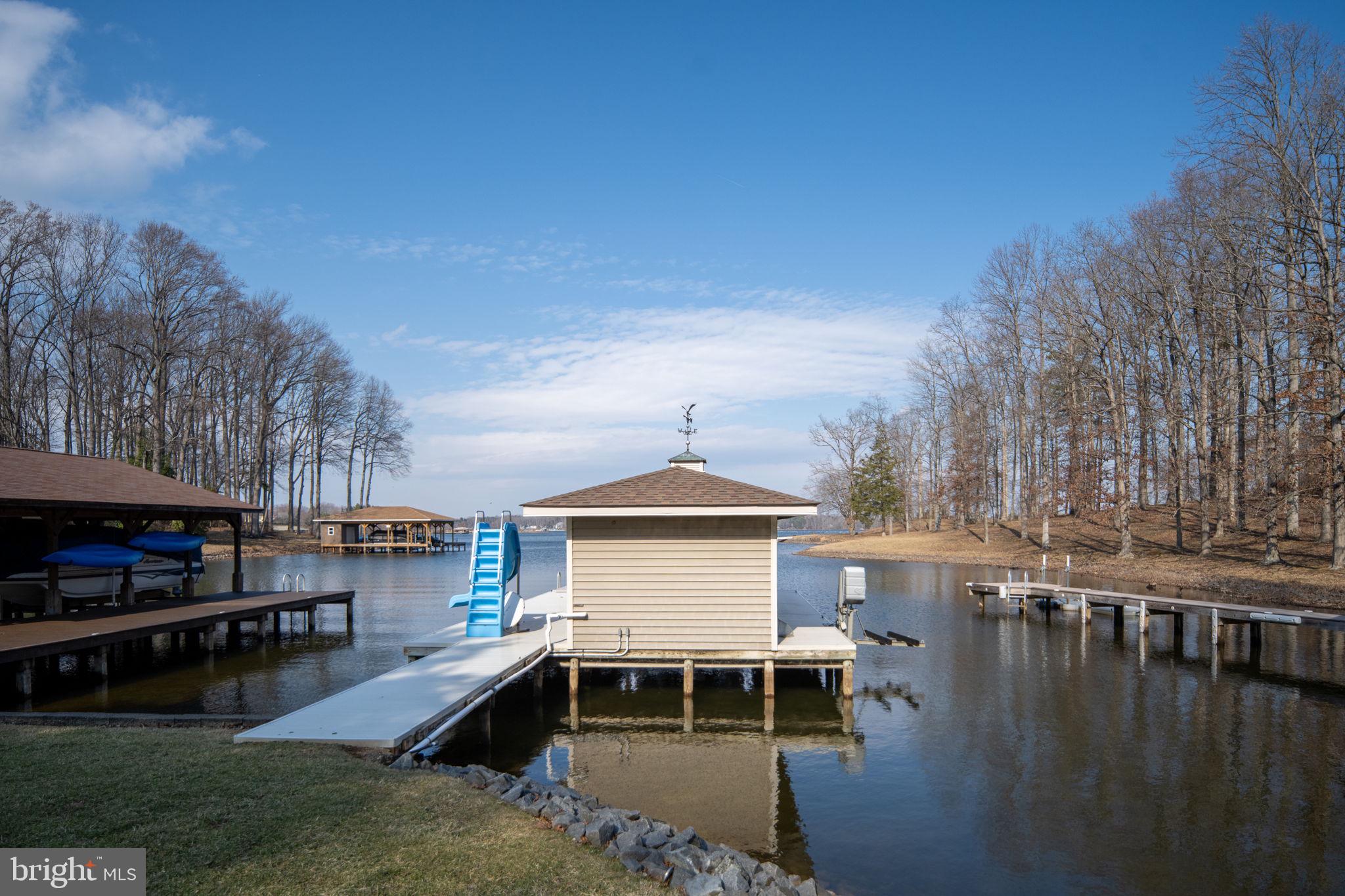 TARA WOODS - Residential