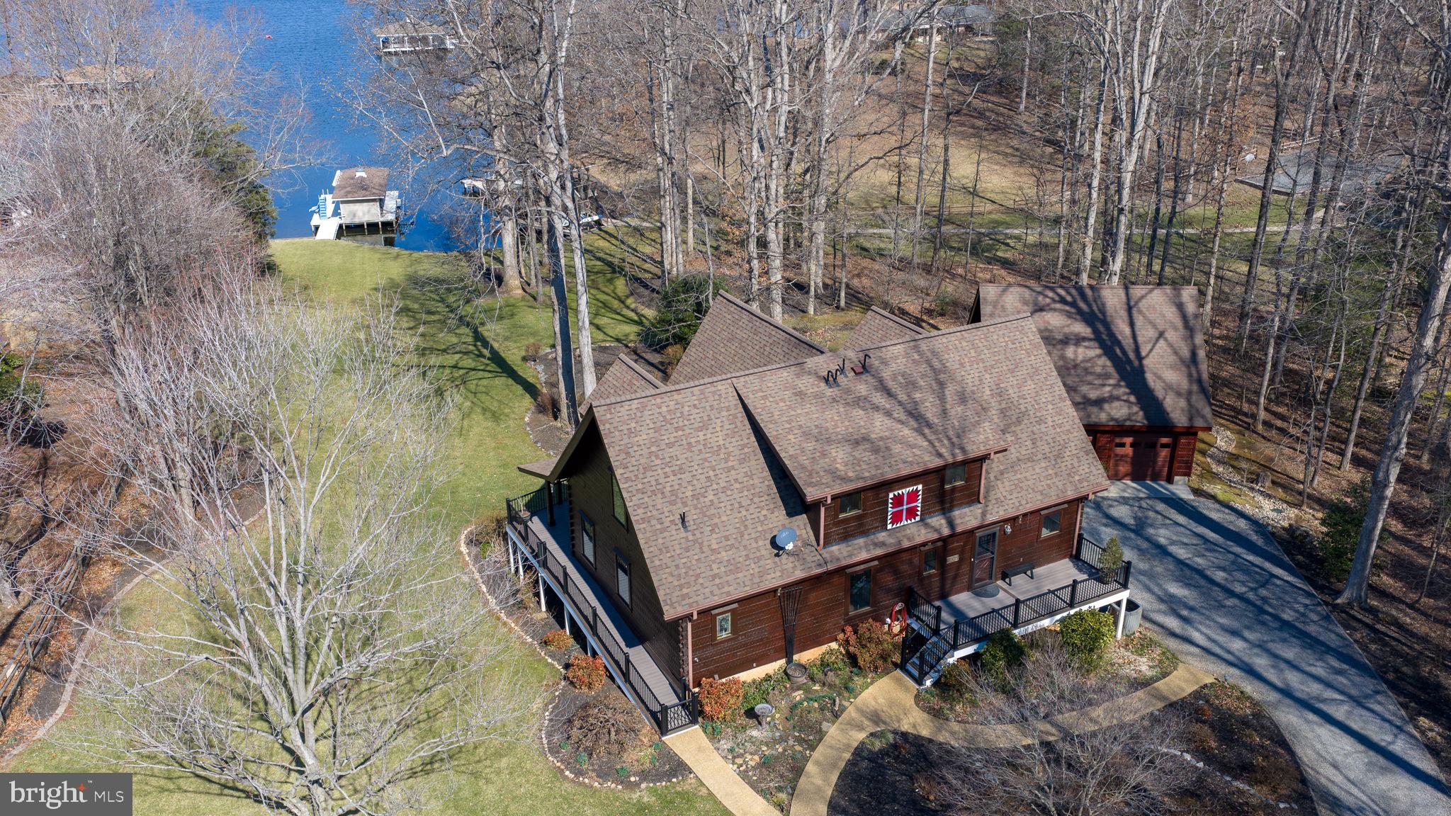 TARA WOODS - Residential