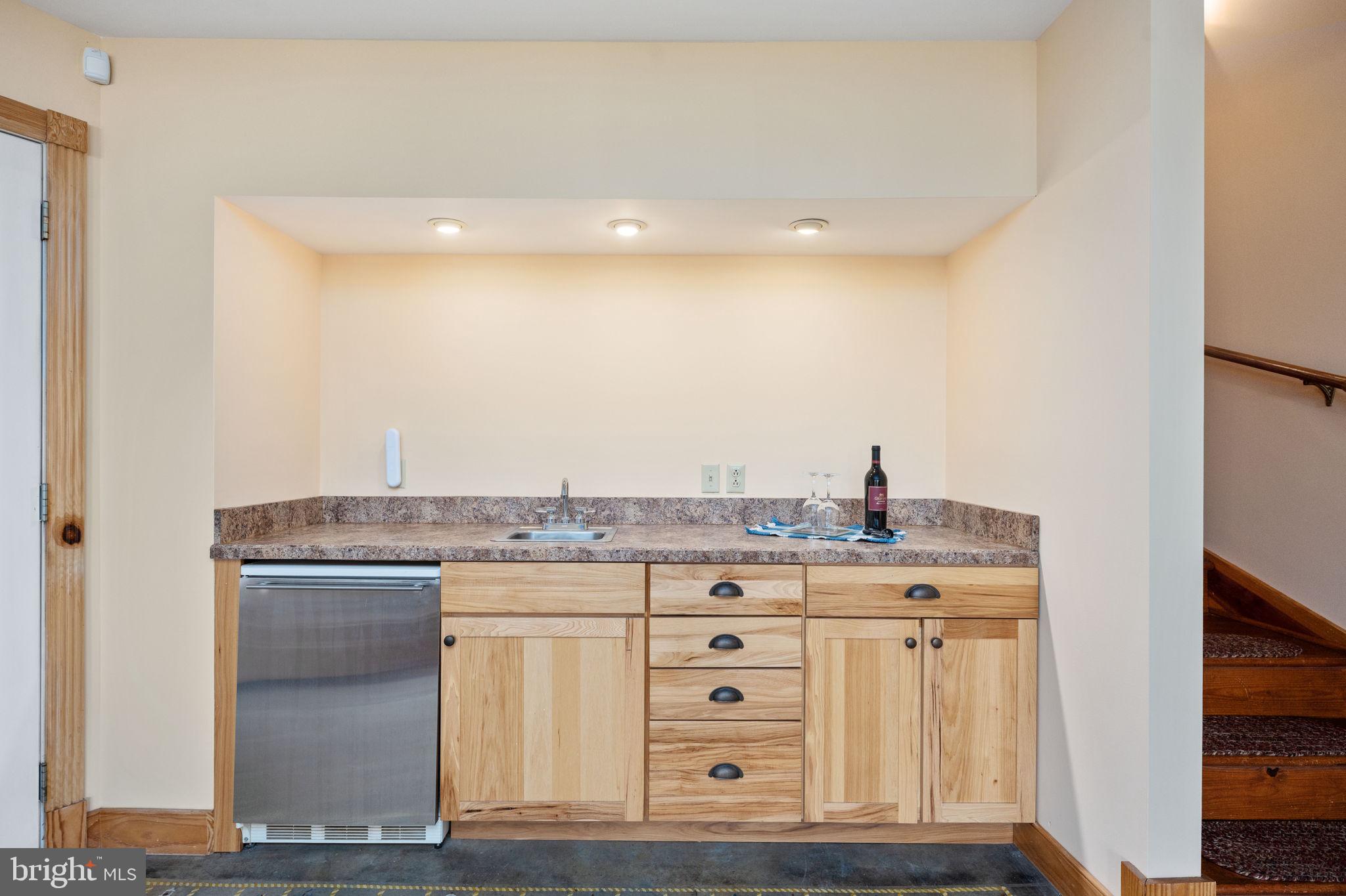 TARA WOODS - Residential