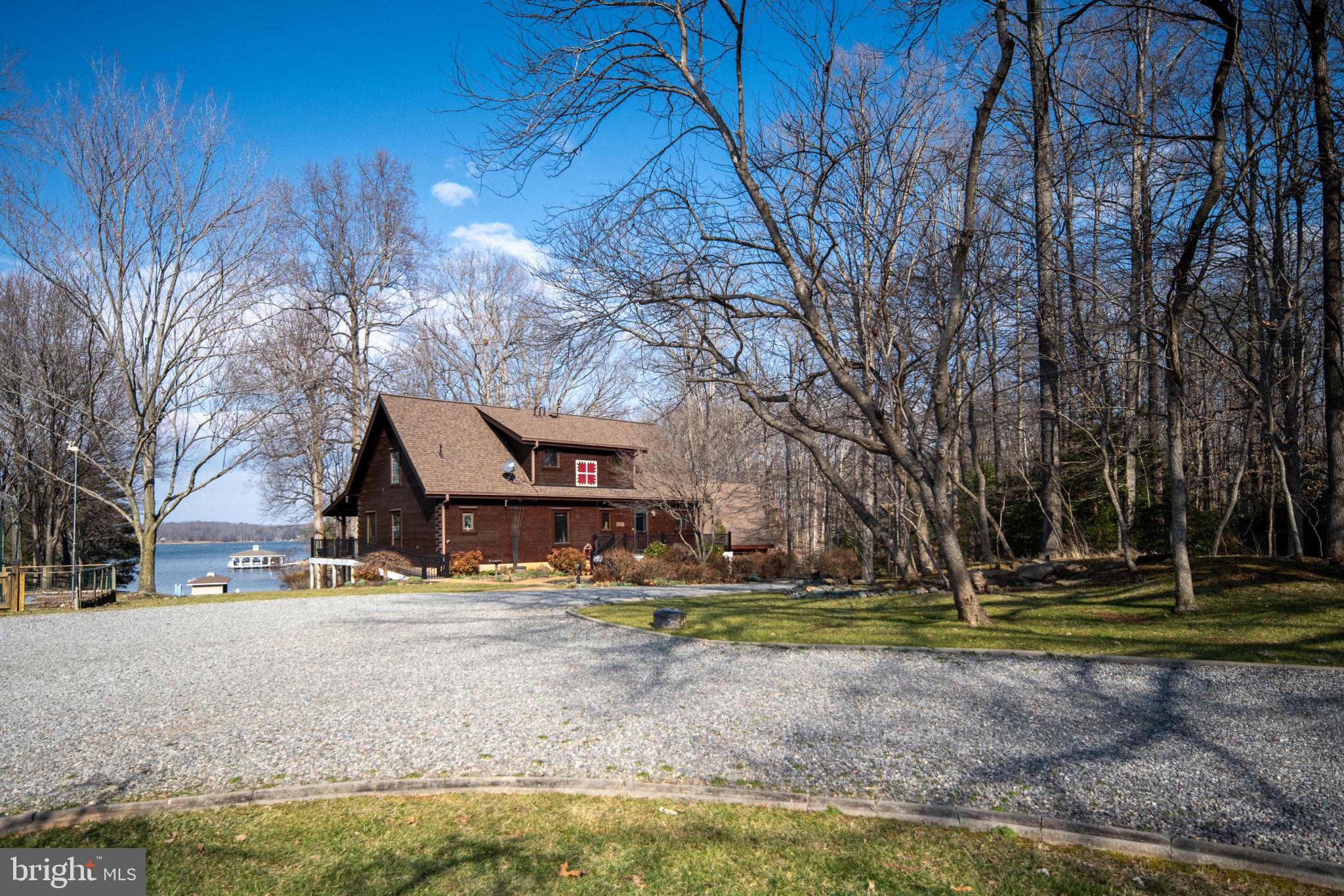 TARA WOODS - Residential