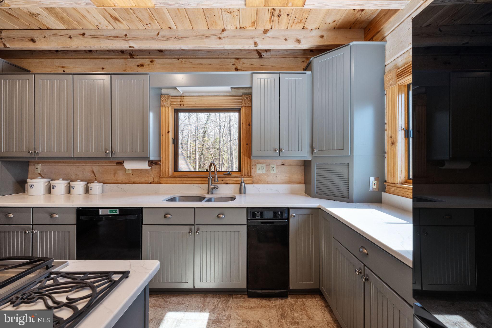 TARA WOODS - Residential