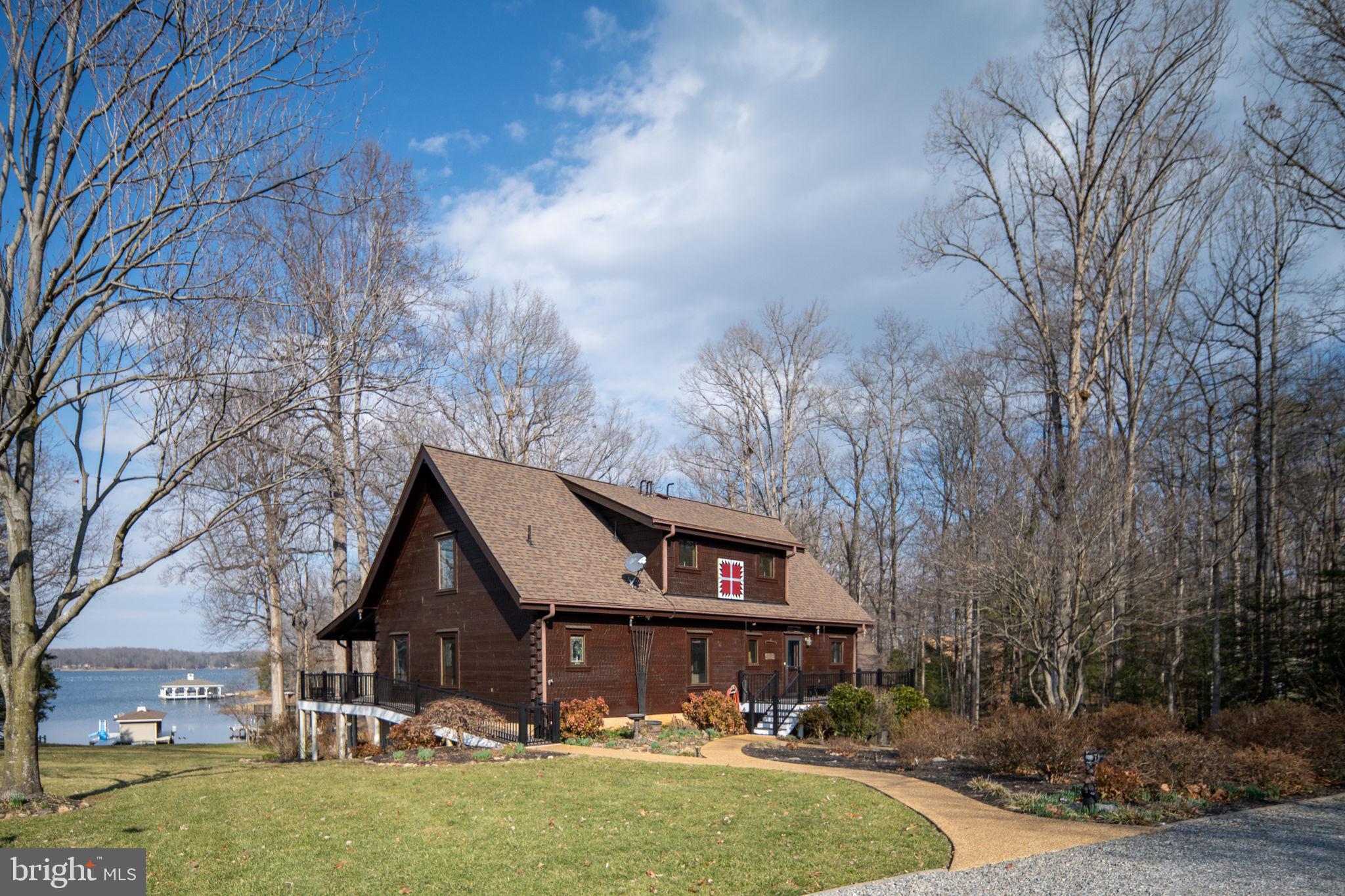 TARA WOODS - Residential