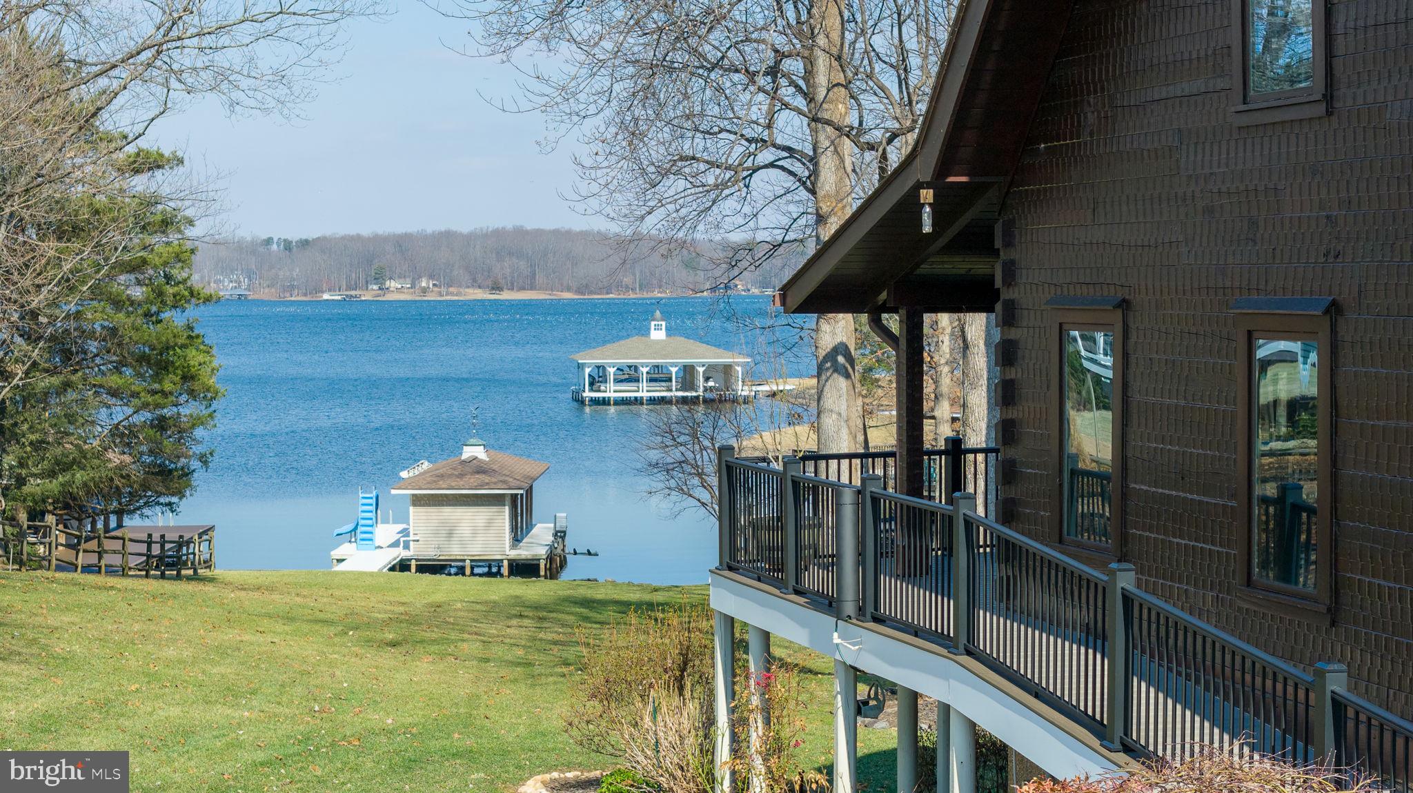 TARA WOODS - Residential