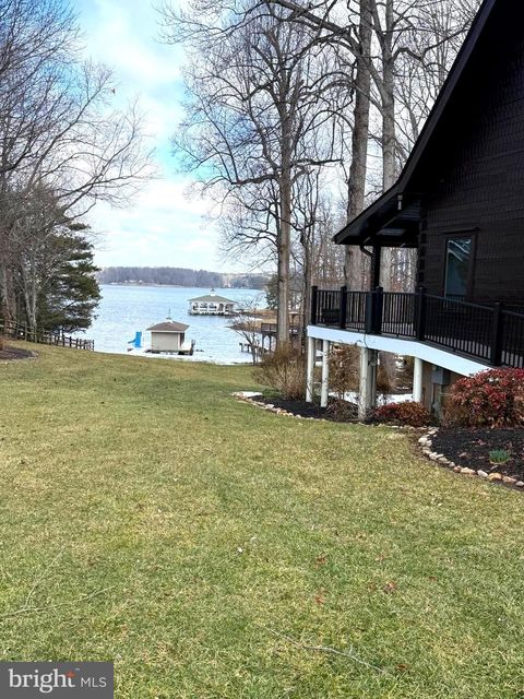 247 BURRUSS MILL ROAD BUMPASS VA 23024