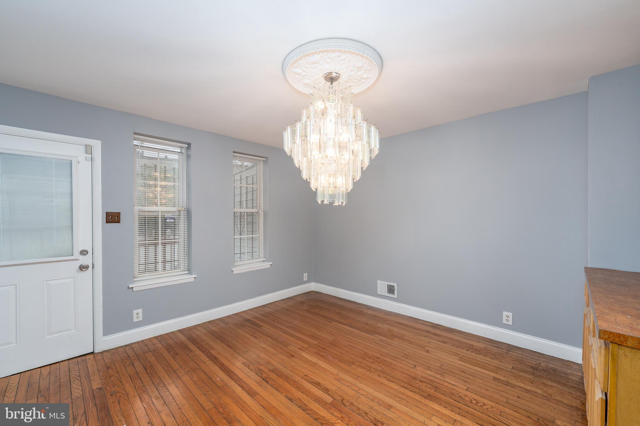 BROADWAY EAST - Residential Lease