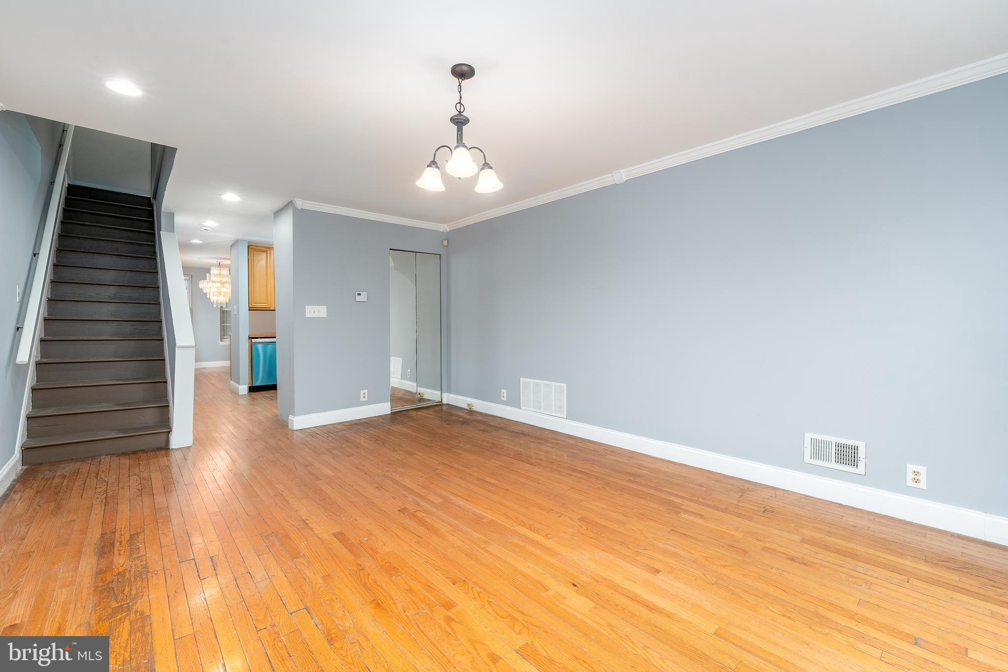 BROADWAY EAST - Residential Lease