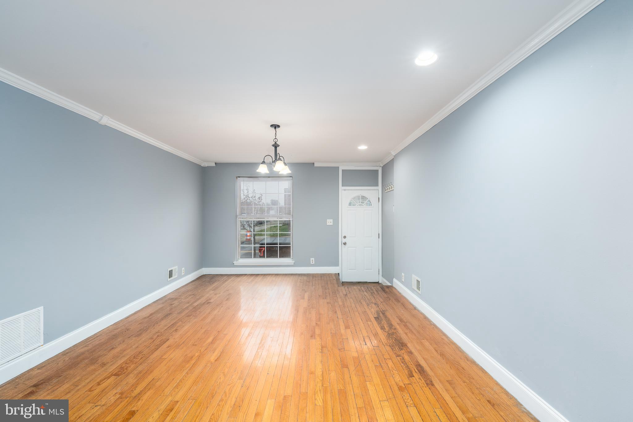 BROADWAY EAST - Residential Lease