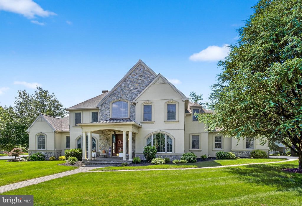 Photo of 602 Willow Green Grn, LITITZ, PA 17543 (MLS # PALA2072224)