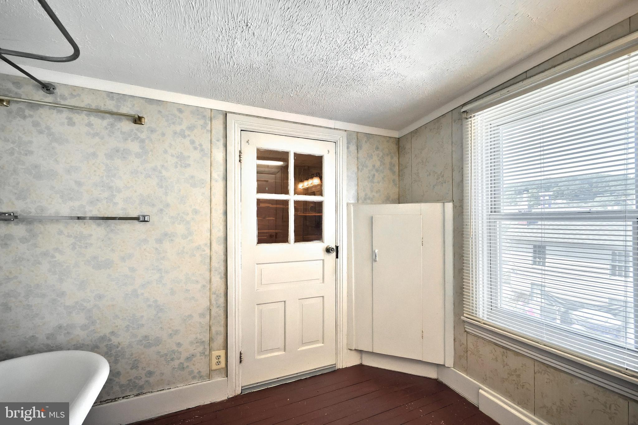 GLEN ROCK BORO - Residential