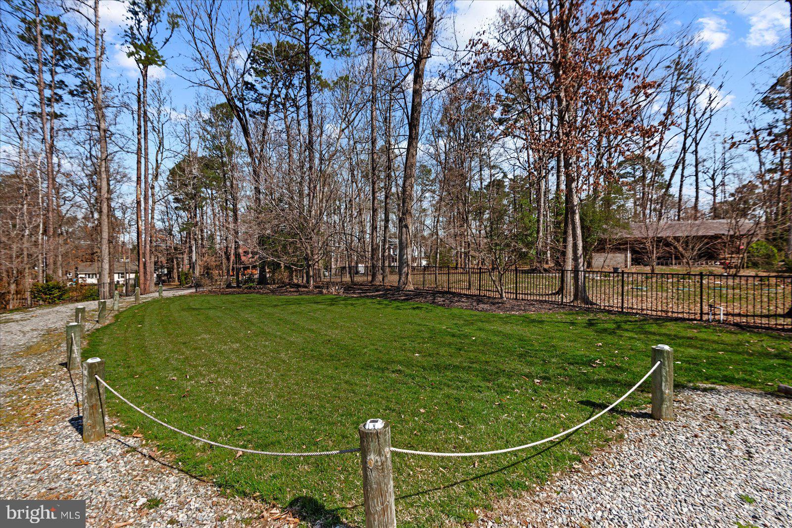 686 LAKE CAROLINE DRIVE