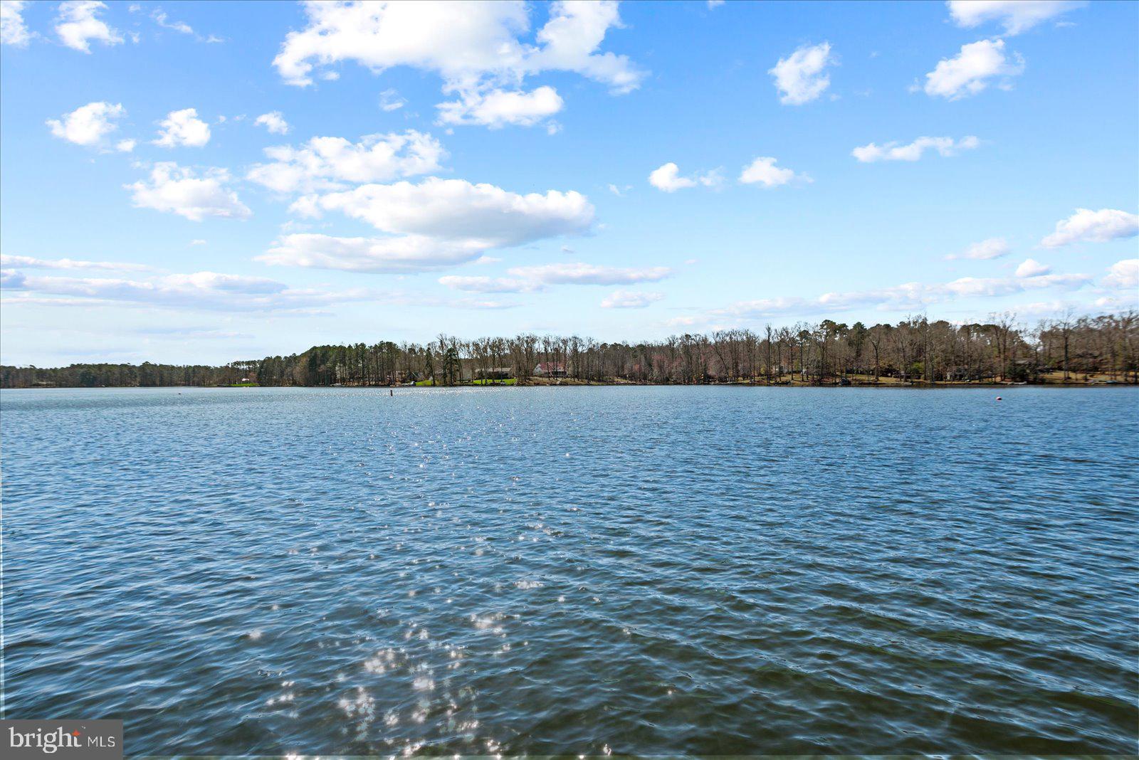 LAKE CAROLINE - Residential