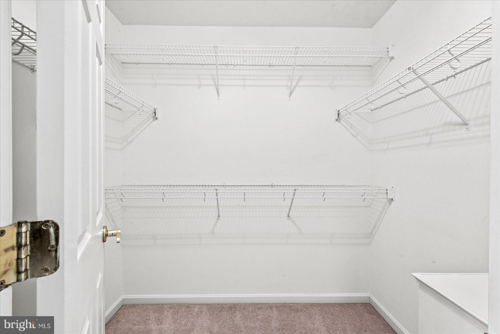 LAKE CAROLINE - Residential